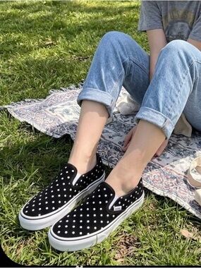 Vans Black Suede Slip-On Platform Sneakers with White Polka Dots Size 8 like new